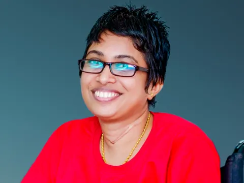 portrait of asian woman smiling at cameria