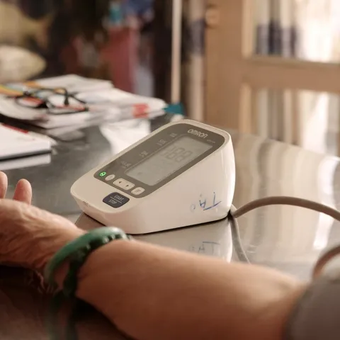 Community checkpoints for healthy hearts