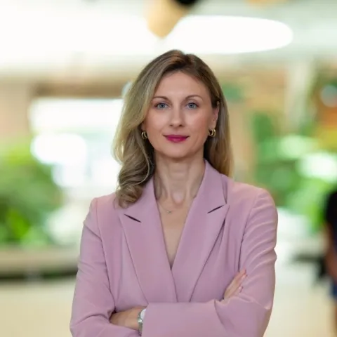 Tamara Schudel portrait 